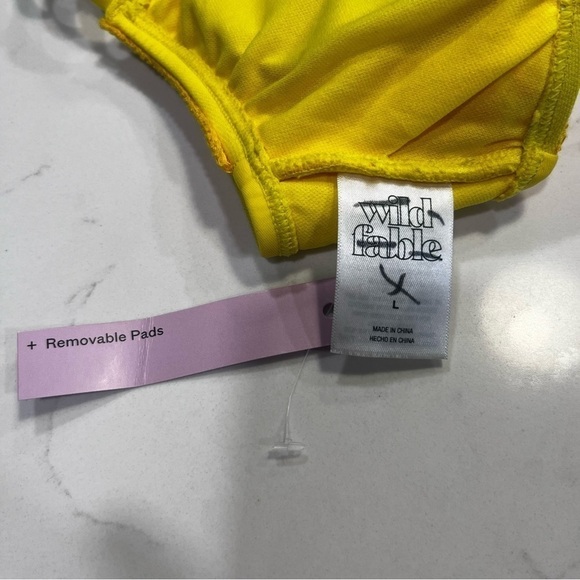 Wild Fable Yellow Crochet Granny Square Bikini Top Size Small - Picture 3 of 7